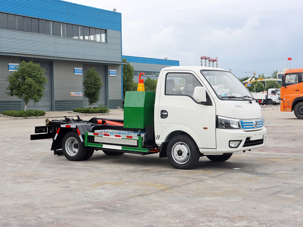 CL5040ZXXBEV東風(fēng)純電動(dòng)勾臂垃圾車